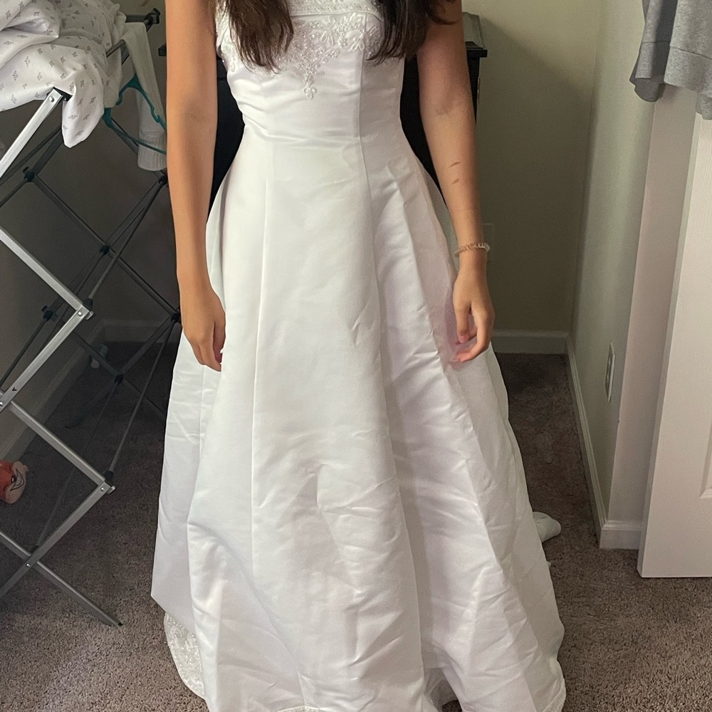 Wedding dress looking for a new owner